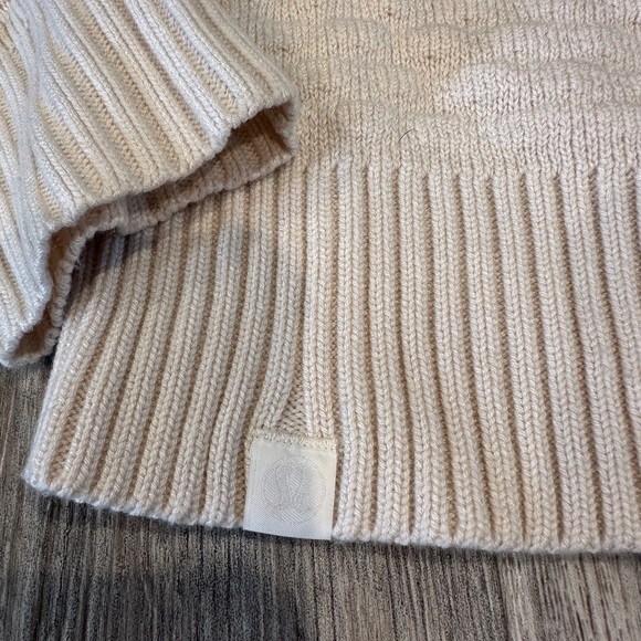 New Without tags Lululemon Texture Play Crew Sweater White Opal M/L - Picture 8 of 9